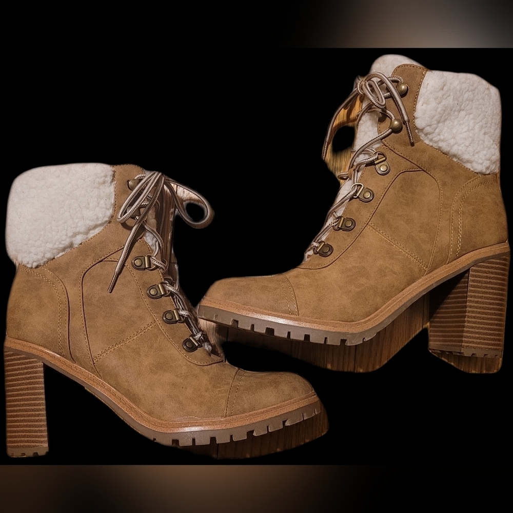 Nine West Penni Tan Chunky Heel Boots with Sherpa Fur Collar And Tongue - Picture 2 of 5